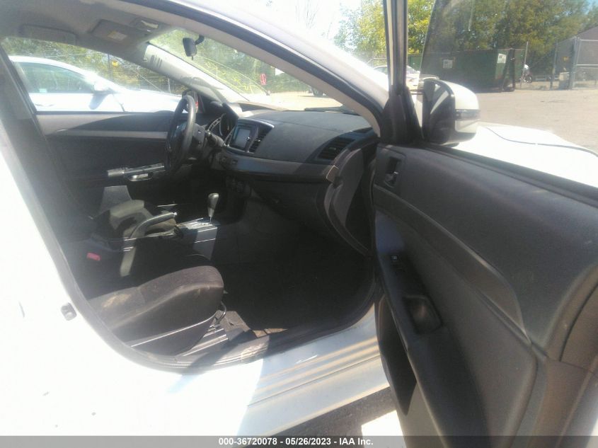 2015 MITSUBISHI LANCER SE - JA32V2FW2FU006819