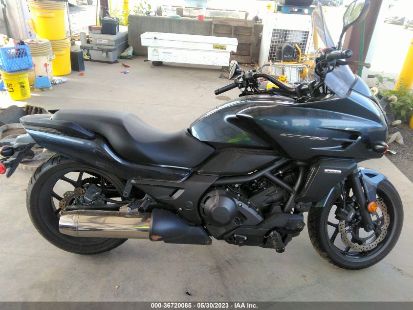 2015 HONDA CTX700 D JH2RC6944FK100839