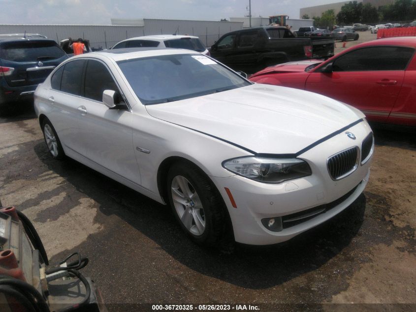 2013 BMW 5 SERIES 528I - WBAXG5C5XDDY36599