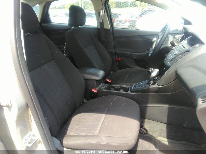 2015 FORD FOCUS SE - 1FADP3F28FL251868