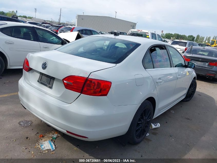 2014 VOLKSWAGEN JETTA SEDAN SE W/CONNECTIVITY/SUNROOF - 3VWD07AJ5EM406827