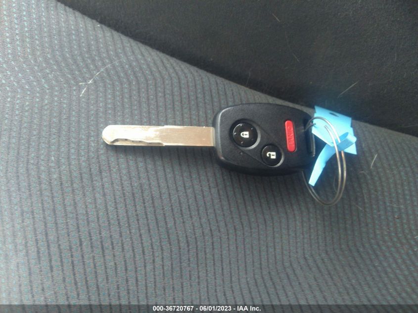 2013 HONDA FIT - JHMGE8H30DC042572