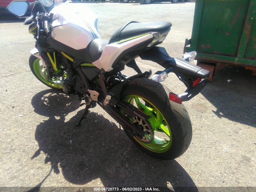 VIN ML5EREK18MDA28347 2021 KAWASAKI ER650 K