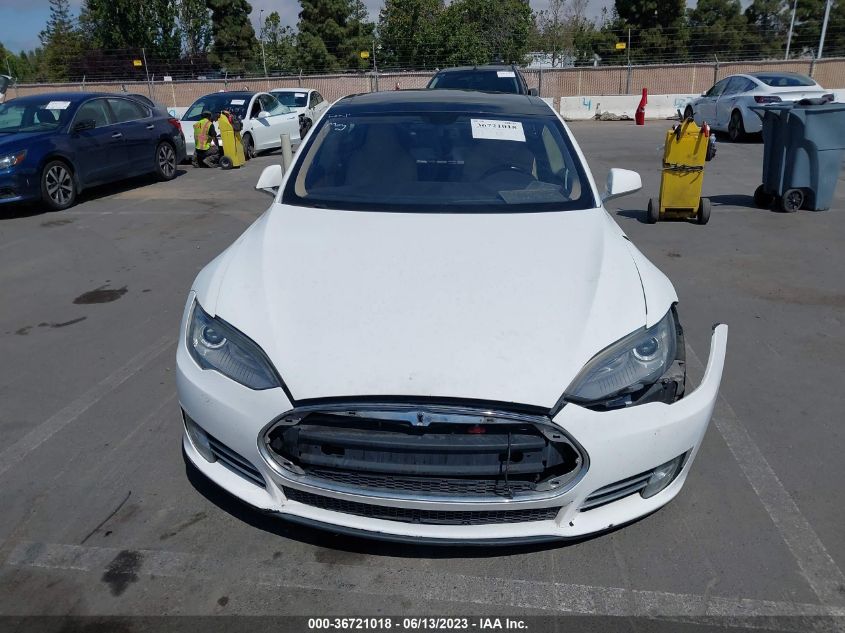 2014 TESLA MODEL S 60 KWH BATTERY/P85 - 5YJSA1H17EFP32255