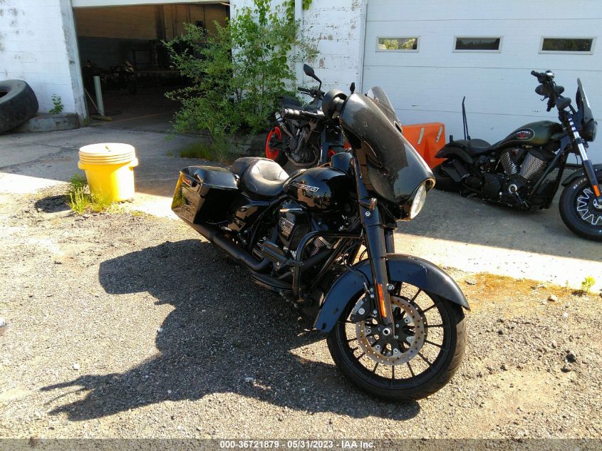 2018 HARLEY-DAVIDSON FLHXS STREET GLIDE SPECIAL - 1HD1KRC13JB666930