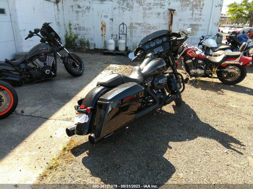 2018 HARLEY-DAVIDSON FLHXS STREET GLIDE SPECIAL - 1HD1KRC13JB666930