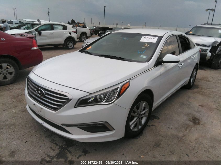 2015 HYUNDAI SONATA 2.4L SE - 5NPE24AF4FH200756