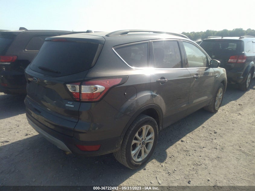 VIN 1FMCU0GD4JUD17375 2018 FORD ESCAPE SE