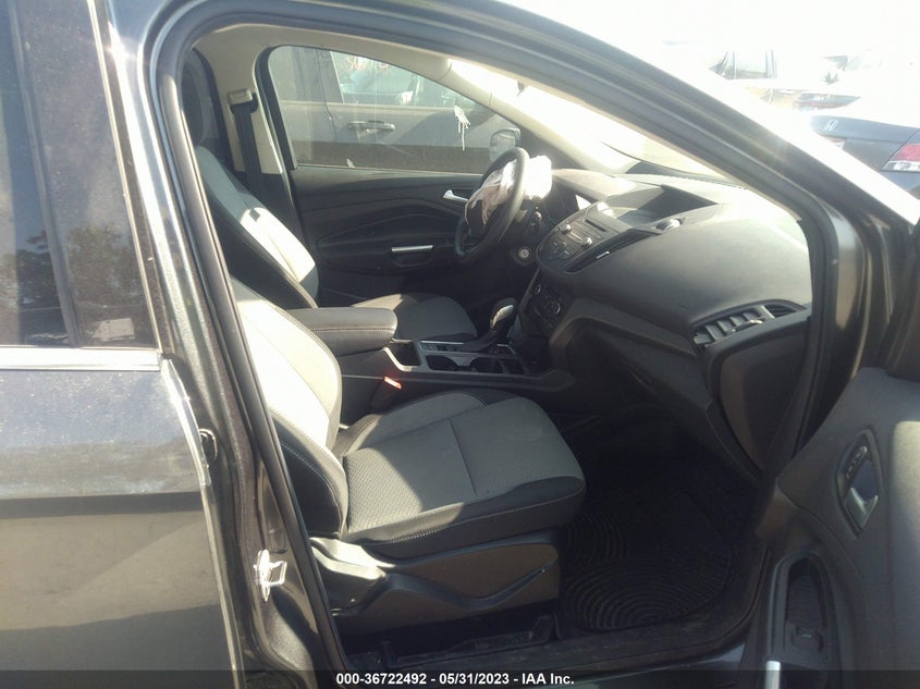 VIN 1FMCU0GD4JUD17375 2018 FORD ESCAPE SE