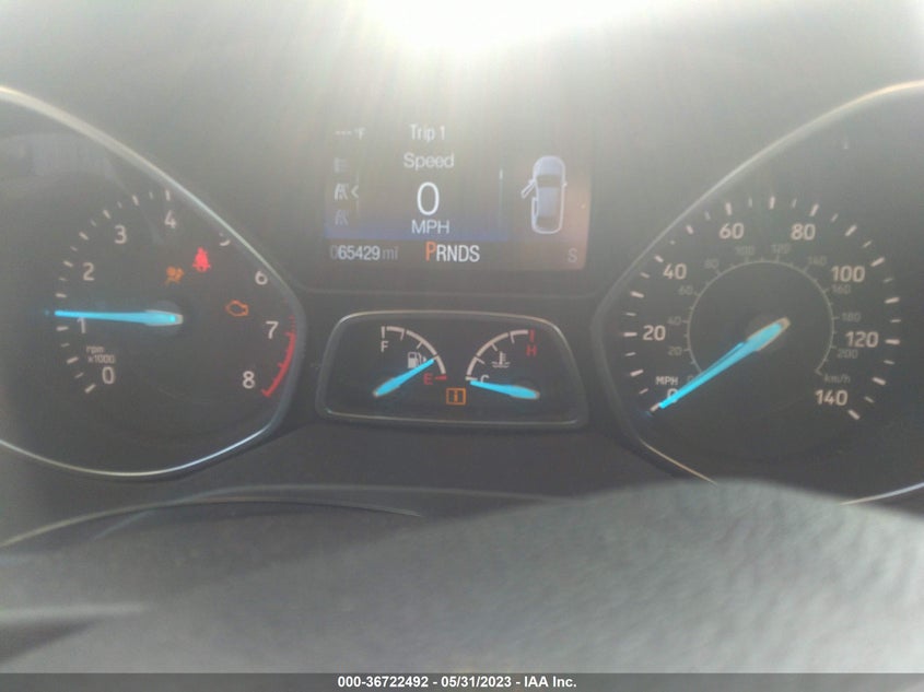 VIN 1FMCU0GD4JUD17375 2018 FORD ESCAPE SE