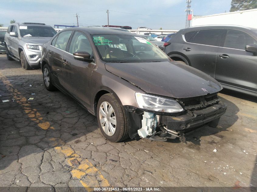 2013 VOLKSWAGEN JETTA SEDAN SE - 3VWDP7AJ6DM396156