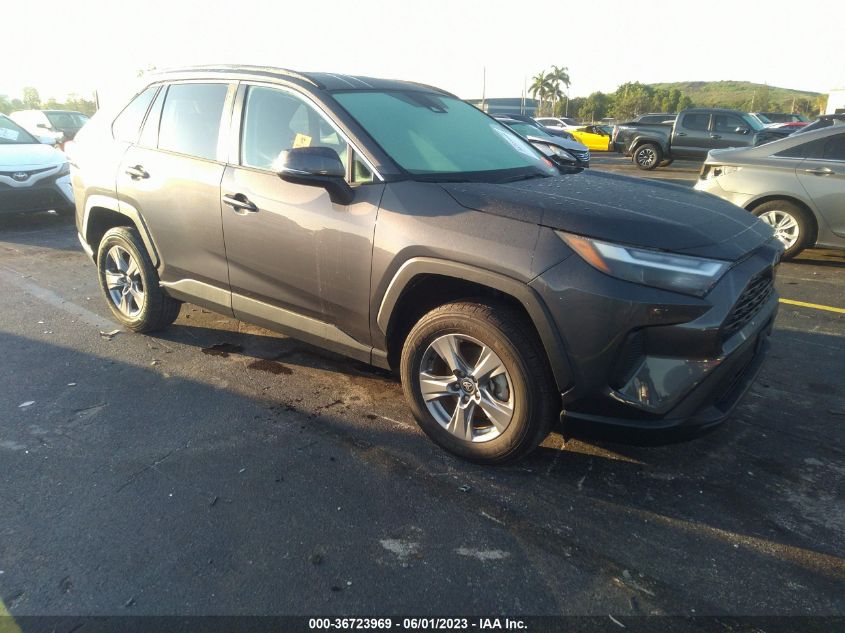 2022 TOYOTA RAV4 XLE - 2T3P1RFV7NW251068