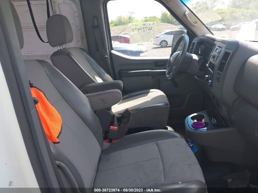 2017 NISSAN NV CARGO S 1N6BF0LYXHN801832