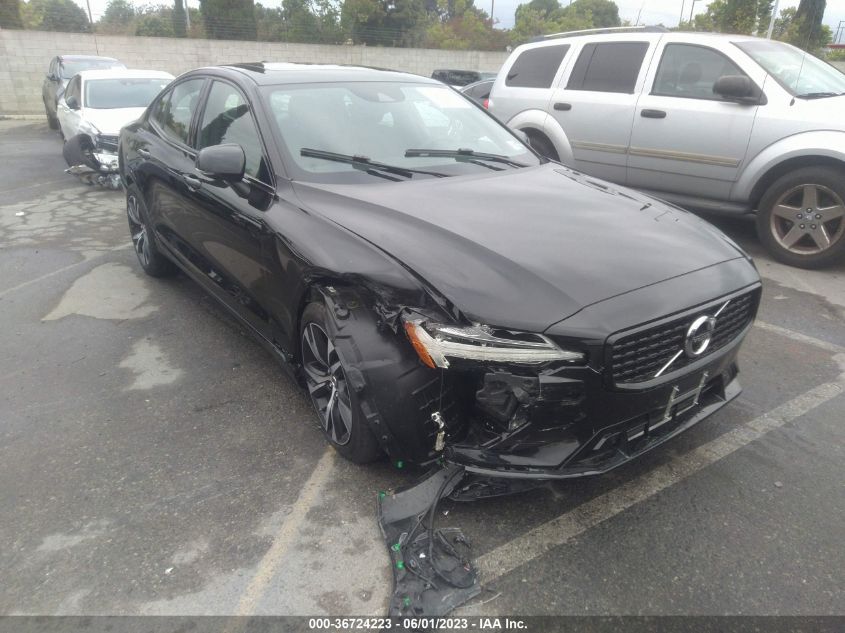 2022 VOLVO S60 R-DESIGN - 7JRL12FM9NG163035