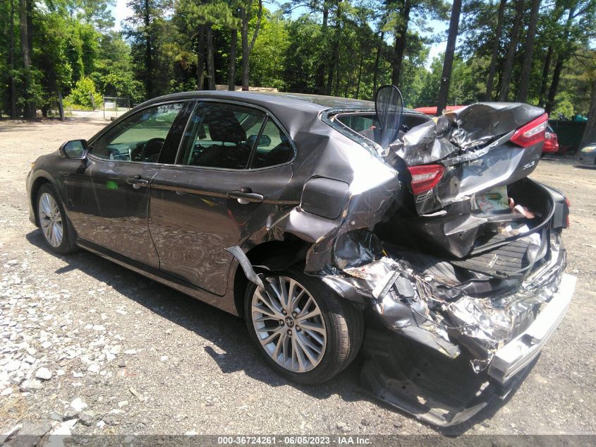 2018 TOYOTA CAMRY LE/SE/XLE/L - 4T1B11HK1JU118128