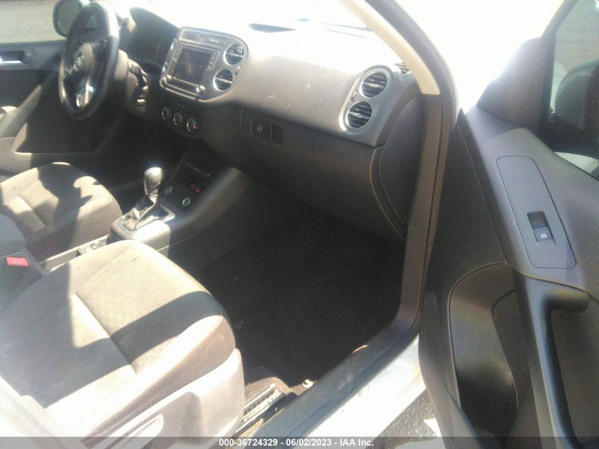2018 VOLKSWAGEN TIGUAN LIMITED WVGAV7AX4JK004029