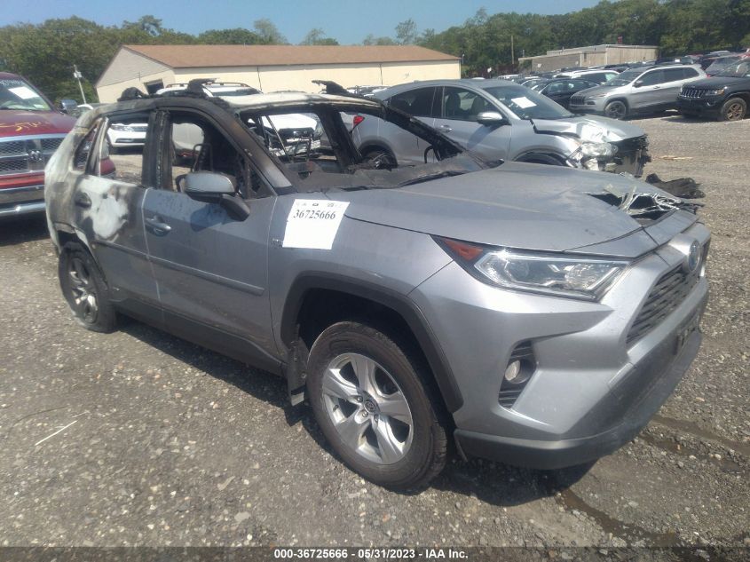 2021 TOYOTA RAV4 HYBRID XLE - JTMRWRFV2MJ053571