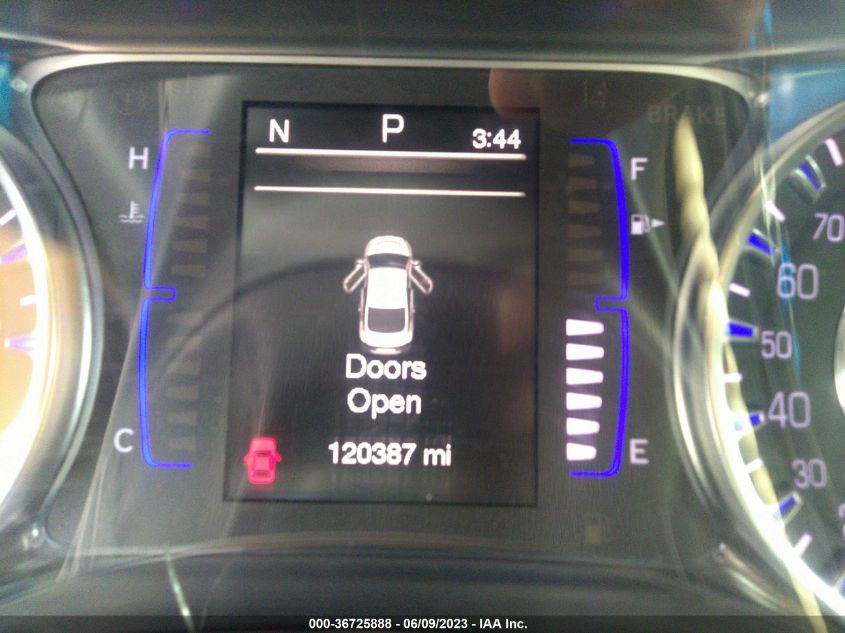 2016 CHRYSLER 200 LIMITED - 1C3CCCAB5GN125146