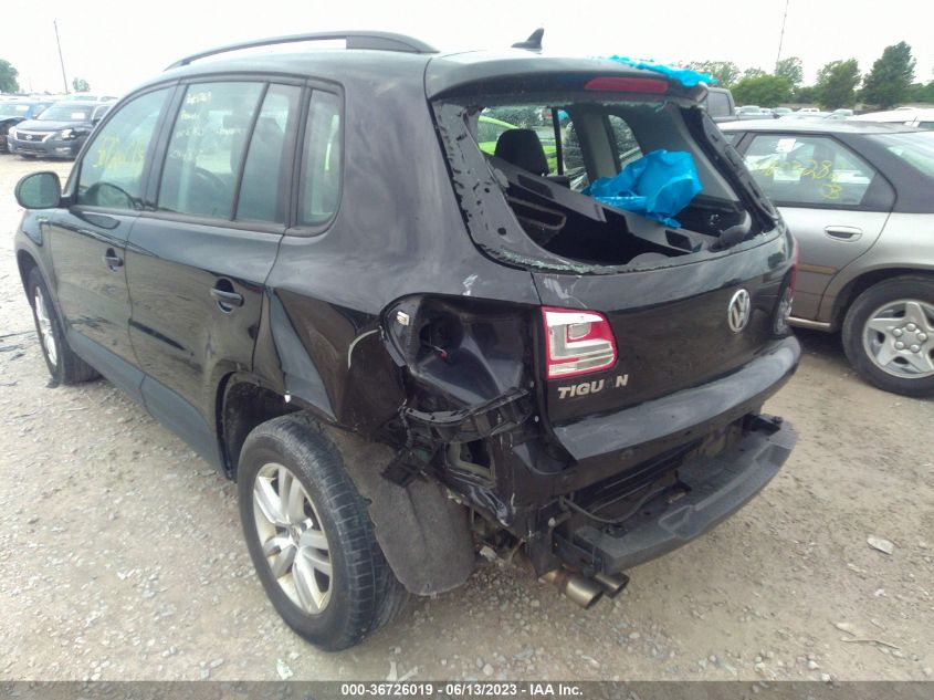 2017 VOLKSWAGEN TIGUAN S/LIMITED - WVGBV7AX3HK022231