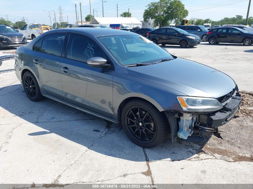 2014 VOLKSWAGEN JETTA SEDAN SE - 3VWD17AJ6EM403495