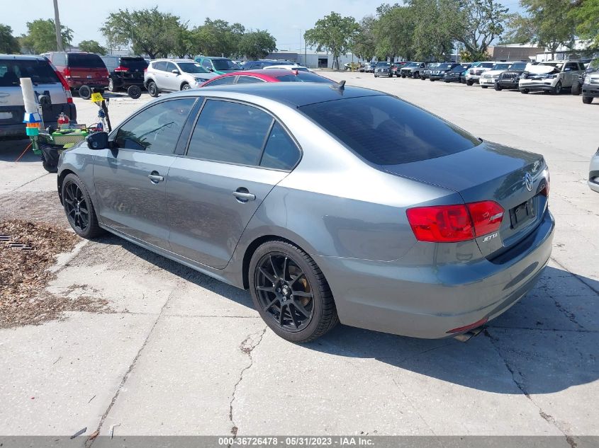 2014 VOLKSWAGEN JETTA SEDAN SE - 3VWD17AJ6EM403495