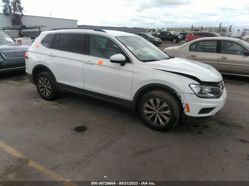 2018 VOLKSWAGEN TIGUAN SEL/SE - 3VV3B7AX6JM210713