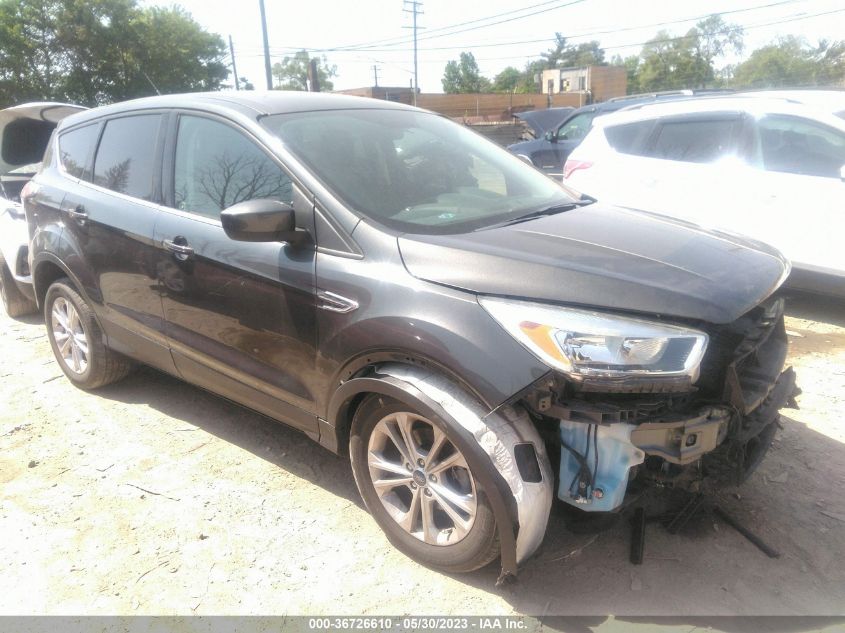 2017 FORD ESCAPE SE - 1FMCU0GD8HUA01293