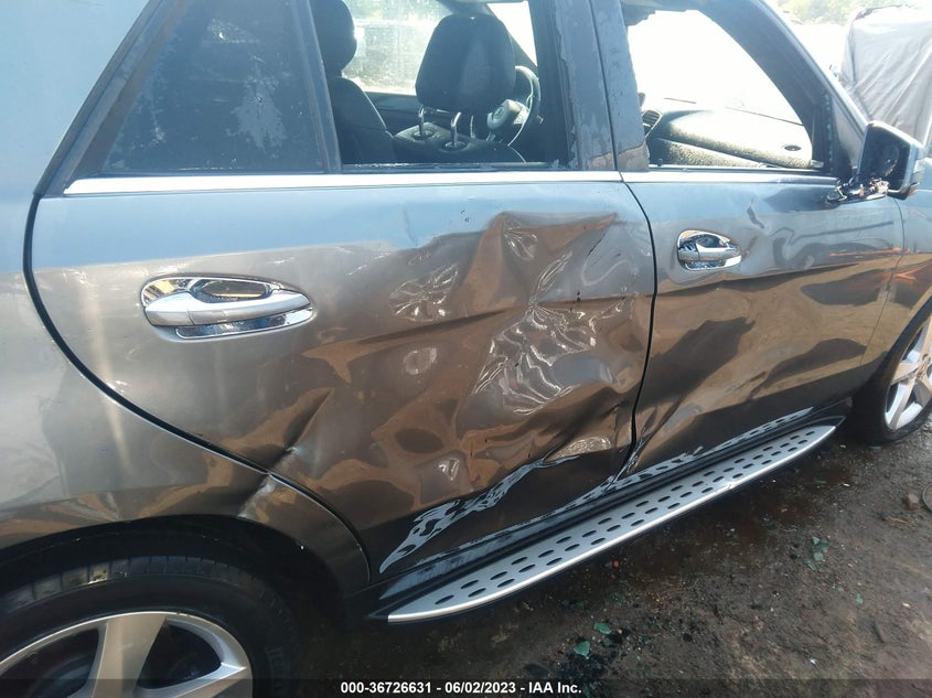 VIN 4JGDA5HB0JB099812 2018 MERCEDES-BENZ GLE GLE 350