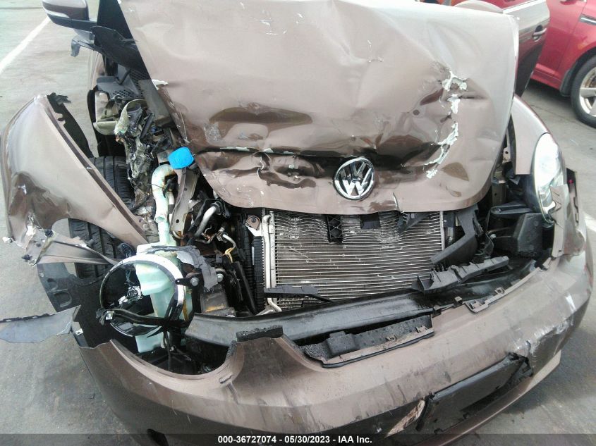 2015 VOLKSWAGEN BEETLE CONVERTIBLE 2.0L TDI 3VW5A7AT6FM806335