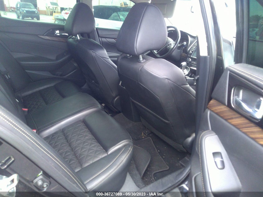 VIN 1N4AA6AP3HC418651 2017 NISSAN MAXIMA PLATINUM