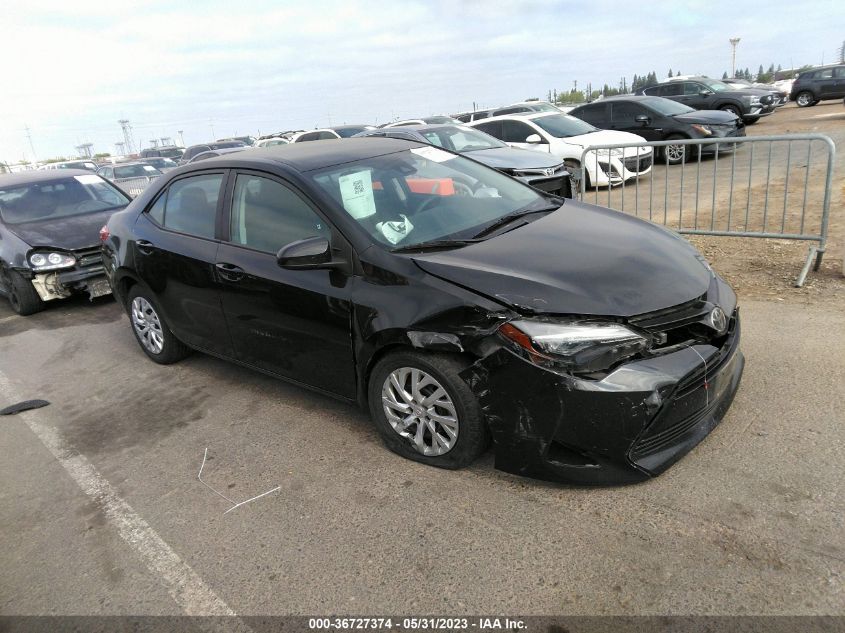 2018 TOYOTA COROLLA LE - 5YFBURHE2JP790815