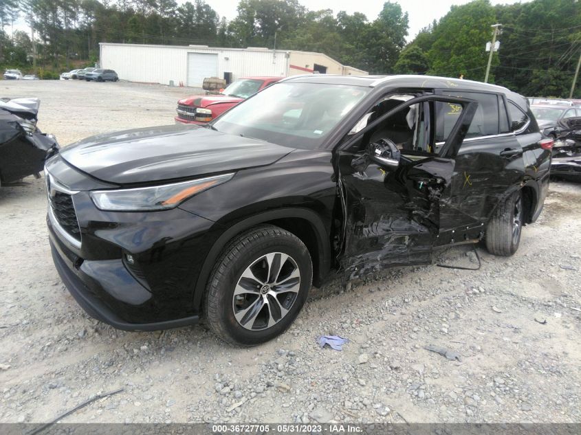 2022 TOYOTA HIGHLANDER XLE - 5TDGZRAH3NS093324
