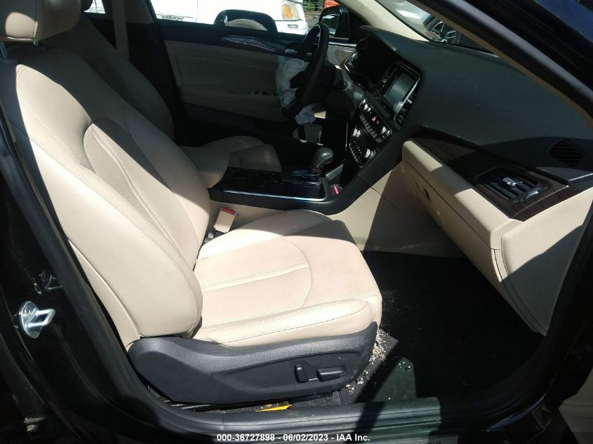 2019 HYUNDAI SONATA LIMITED - 5NPE34AF3KH769928