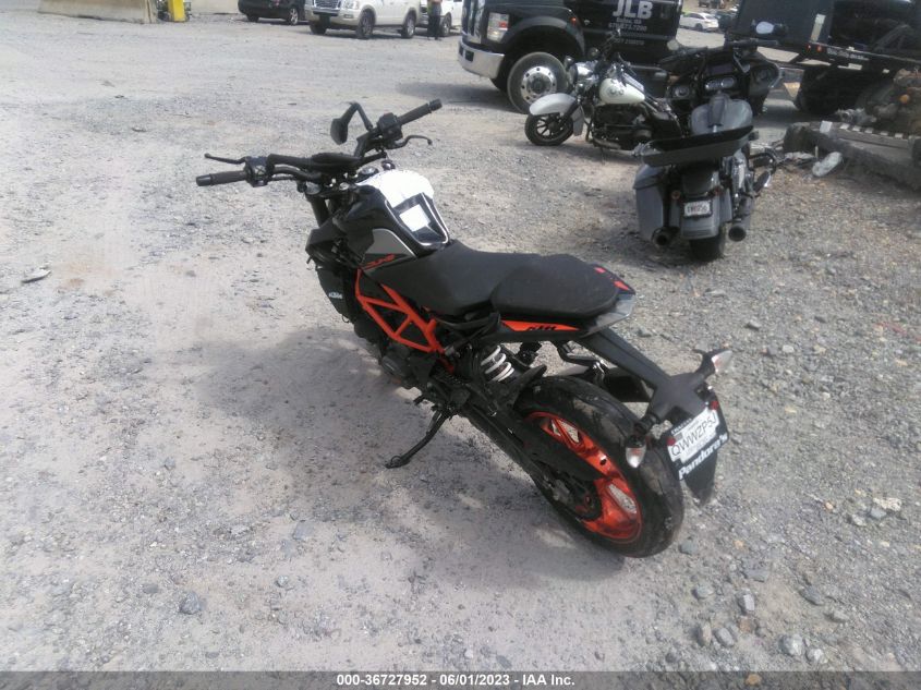2022 KTM 390 DUKE MD2JPJ403NC251577