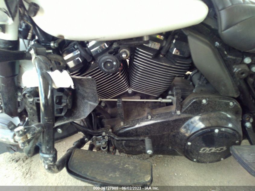 2020 HARLEY-DAVIDSON FLTRK 1HD1KZF13LB612106