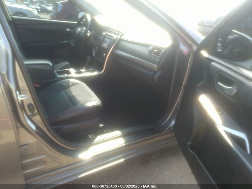 2015 TOYOTA CAMRY SE - 4T1BF1FKXFU062749