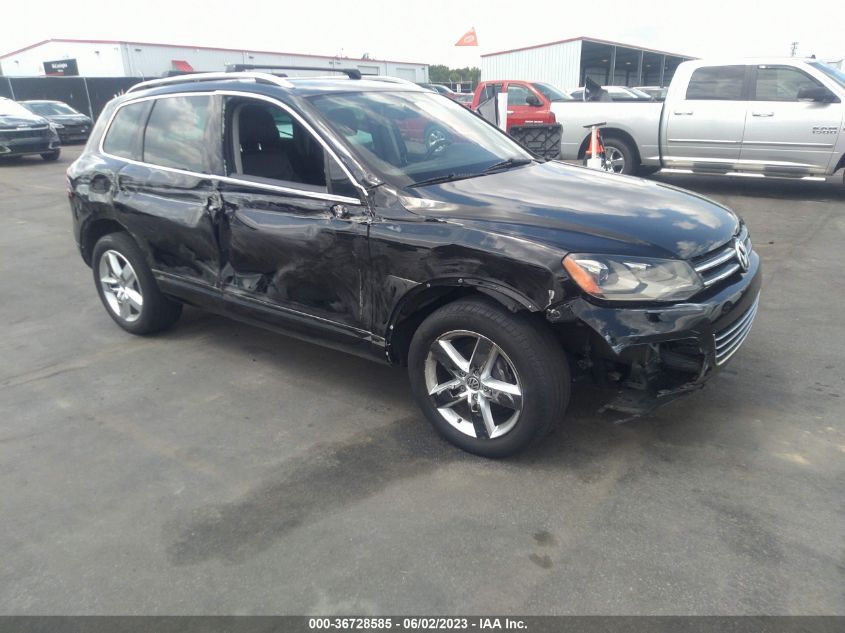 2013 VOLKSWAGEN TOUAREG LUX - WVGEF9BP0DD010279