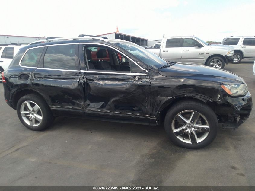 2013 VOLKSWAGEN TOUAREG LUX - WVGEF9BP0DD010279