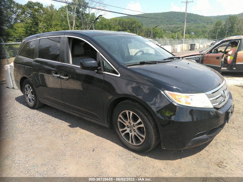 VIN 5FNRL5H66DB069450 2013 HONDA ODYSSEY no.1