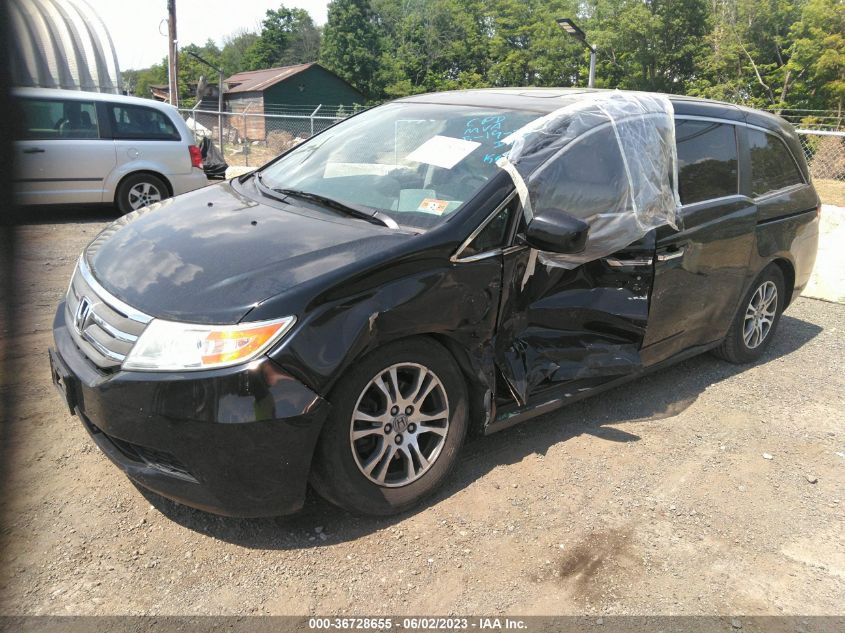 VIN 5FNRL5H66DB069450 2013 HONDA ODYSSEY no.2