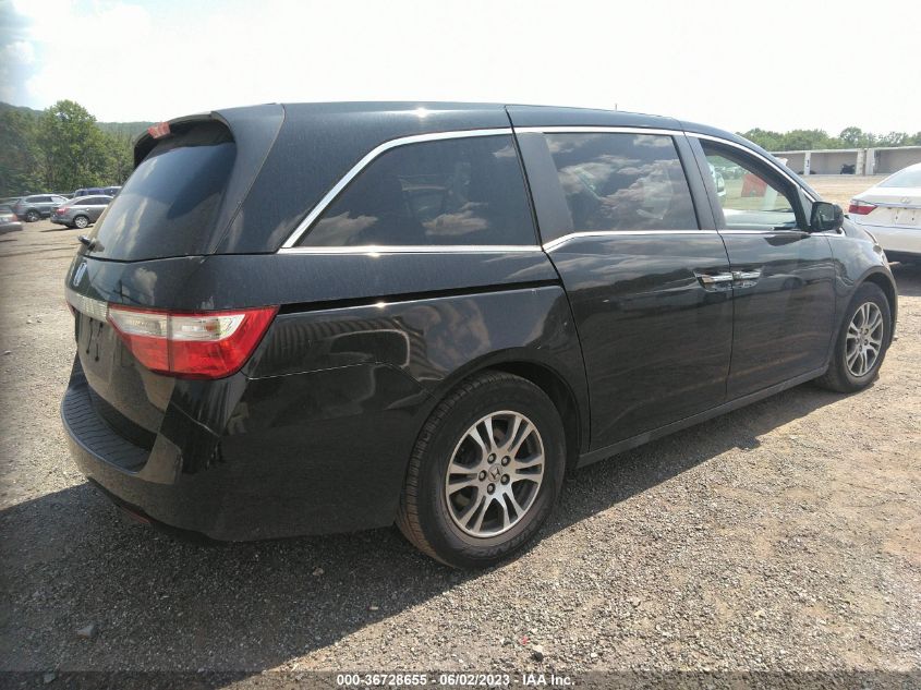 VIN 5FNRL5H66DB069450 2013 HONDA ODYSSEY no.4