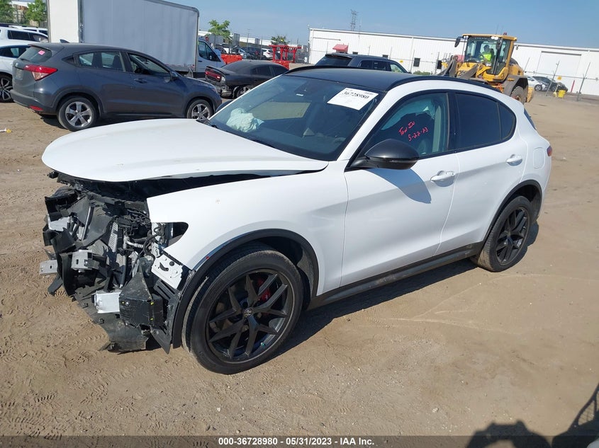 VIN ZASPAKAN3K7C66518 2019 ALFA ROMEO STELVIO SPORT