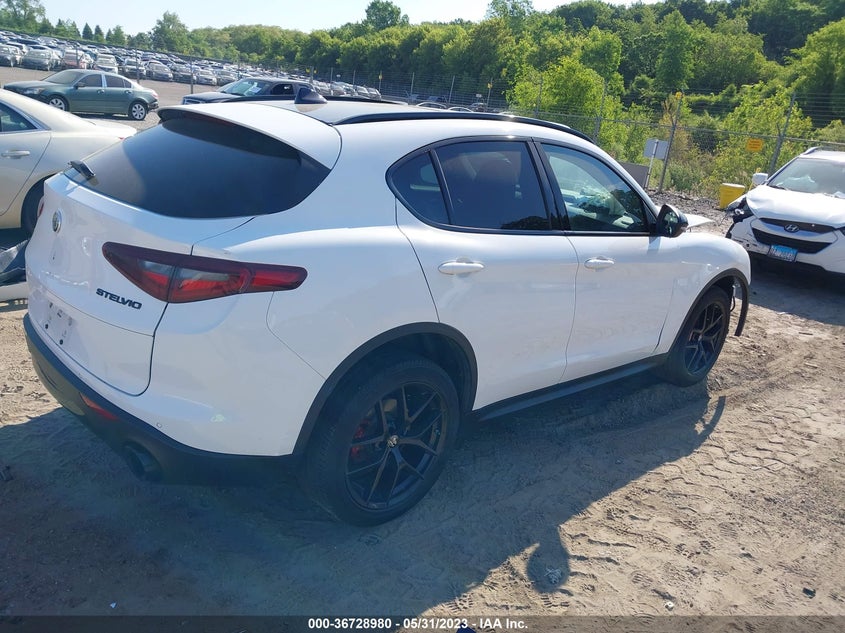 VIN ZASPAKAN3K7C66518 2019 ALFA ROMEO STELVIO SPORT