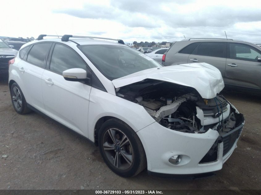 2014 FORD FOCUS SE - 1FADP3K23EL276827