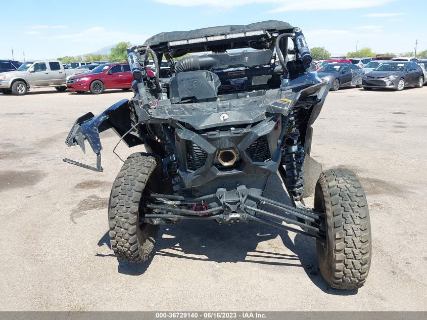 2022 CAN-AM MAVERICK X3 MAX X RS TURBO RR - 3JBVNAV47NE000555