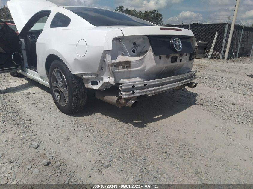 2014 FORD MUSTANG V6 - 1ZVBP8AM0E5264332