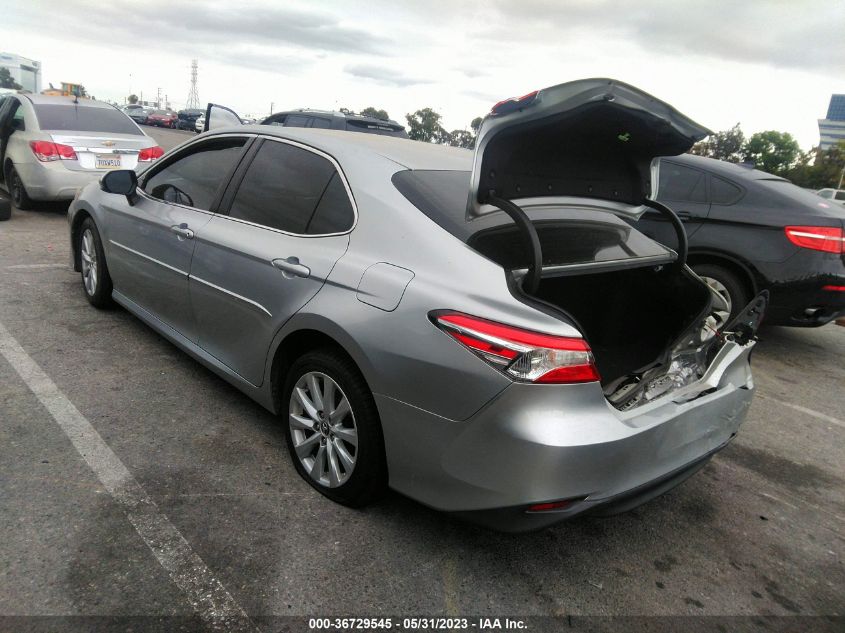 2018 TOYOTA CAMRY LE/SE/XLE/L - JTNB11HK6J3043142