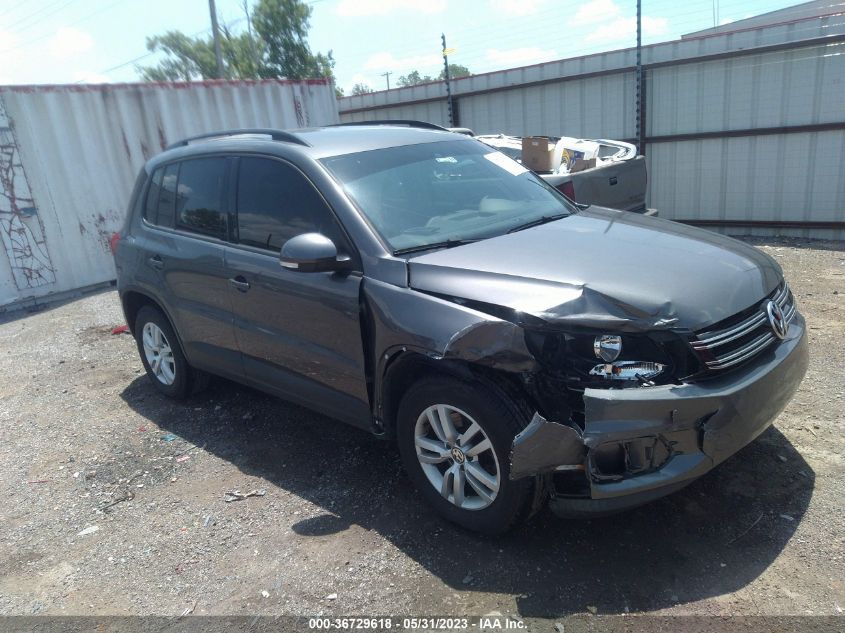 2016 VOLKSWAGEN TIGUAN S - WVGBV7AX8GW557563