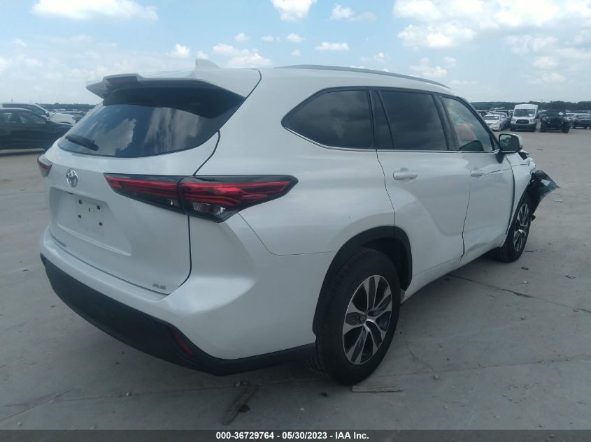 2022 TOYOTA HIGHLANDER XLE - 5TDGZRAH1NS106944