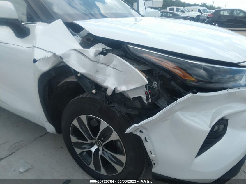 2022 TOYOTA HIGHLANDER XLE - 5TDGZRAH1NS106944